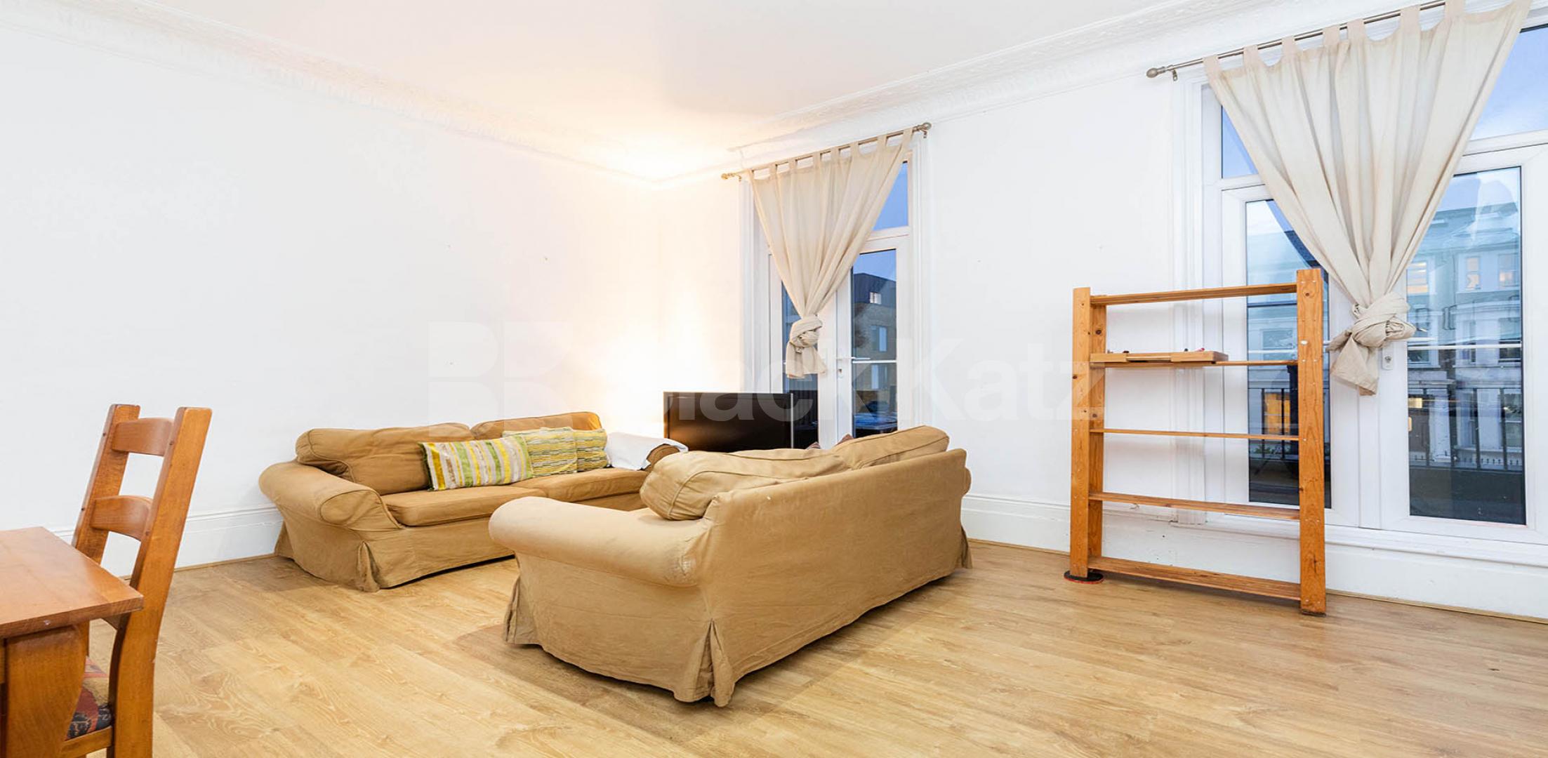 Modern and Central Apartment Shepherds Bush Road, Shepherds Bush